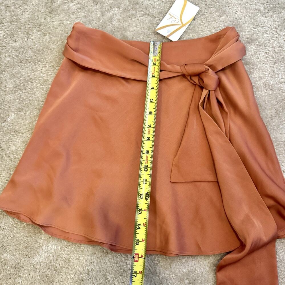 Le Lis Burnt Orange Wrap Mini Skirt Size Small Tie Waist Flowy Silky Satin Look - Picture 13 of 16